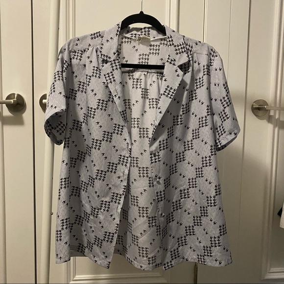 Vintage Button Down - Picture 2 of 3